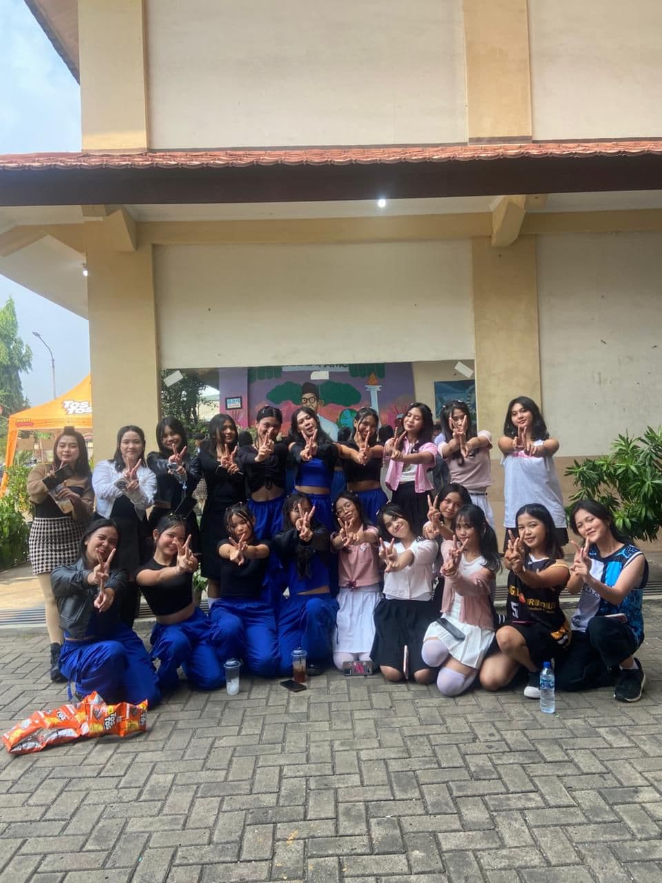 Modern Dance SMA Yadika 1 Jakarta